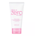 Banila Co Мягкая очищающая пенка с экстрактом ацеролы