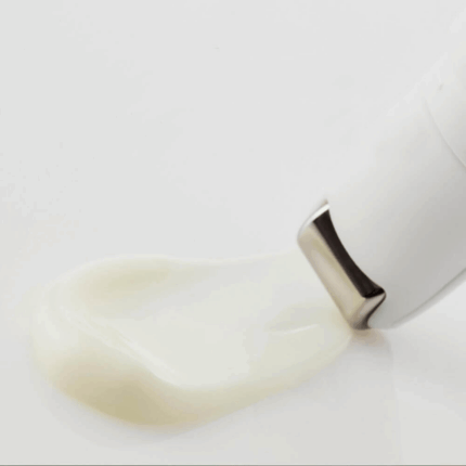 Dr. Althea Retinol Flat Iron Eye Roller 25 ml. 5